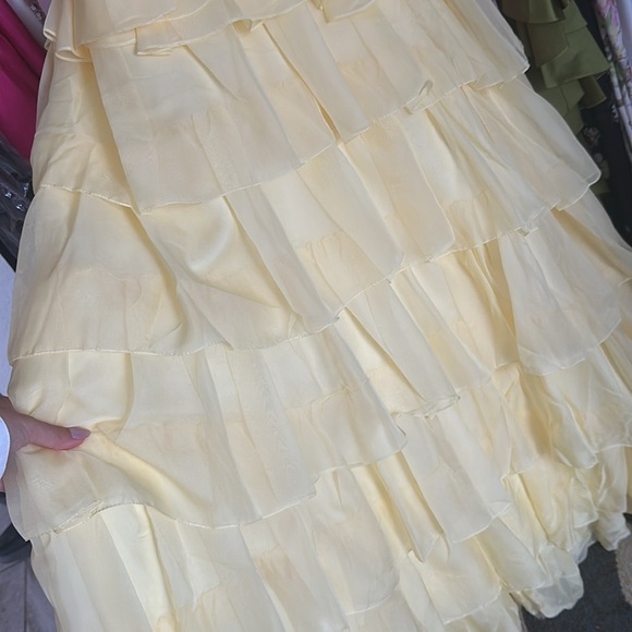 Mac Duggal Yellow Ruffled Prom Dress - Picture 6 of 8